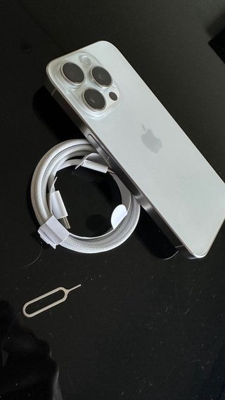 iPhone 15 Pro 512GB Blanco Titanio