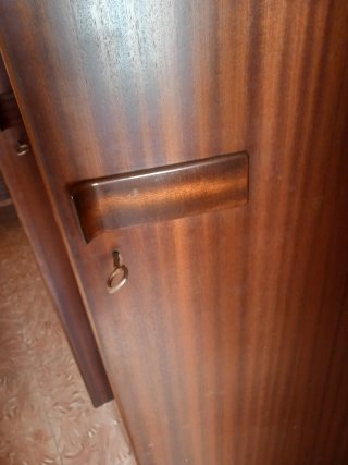 Armario 4 cuerpos madera y tocador a juego