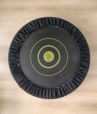 Cocinita Ikea y trampolín Decathlon