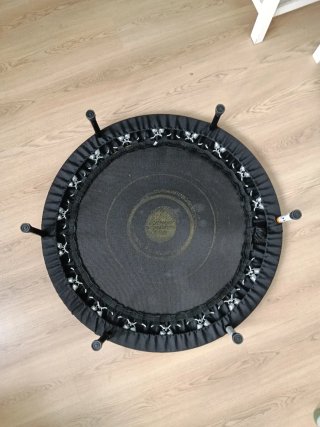 Cocinita Ikea y trampolín Decathlon