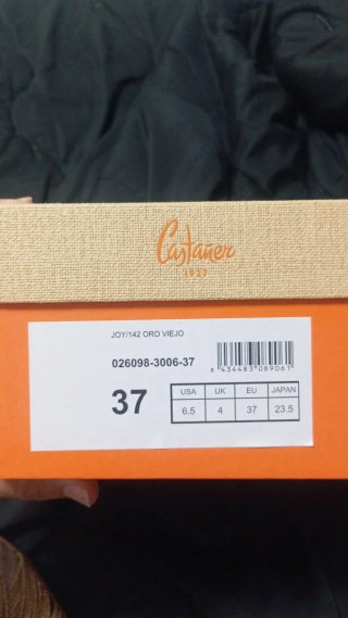 Castañer Joy 142 oro viejo cuña