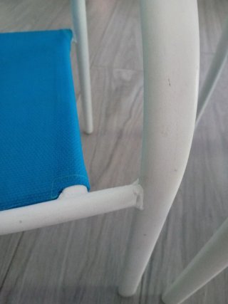 Silla infantil metal azul y blanco