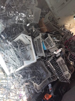 Soportes de hierro para tiendas