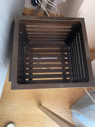 Mesa auxiliar de madera Ikea