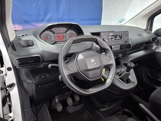 Peugeot Partner Pro Standard 600kg BlueHDi 73kW