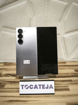 Samsung Galaxy Z Fold 6