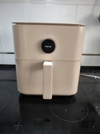 Freidora de Aire Xiaomi. Es blanca