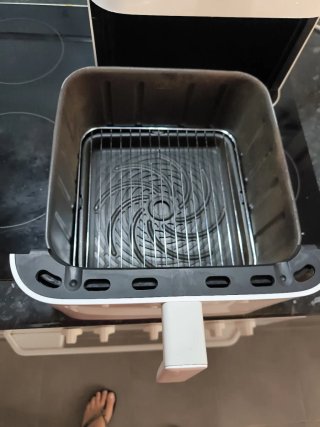 Freidora de Aire Xiaomi. Es blanca