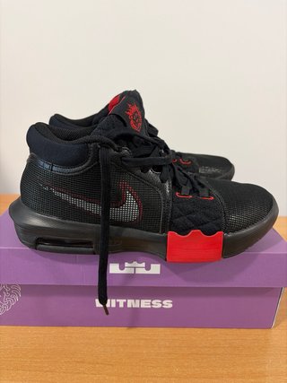 Nike Lebron Witness VIII Negro/Rojo