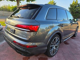 Audi Q7 2021