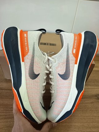 Nike Invincible Run FK 3 Talla 42.5