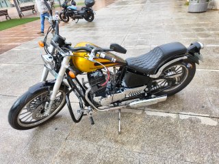 Moto Leonard Daytona Cruiser Negra y Amarilla