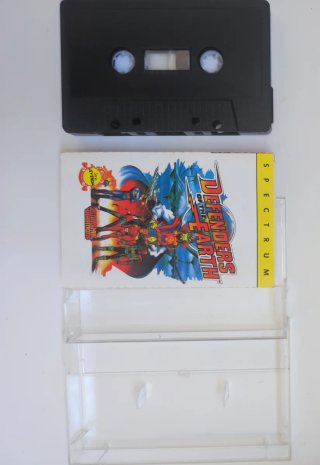 Juego Spectrum ZX Defenders of the Earth de Segunda mano por 15