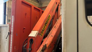 Renault Trucks Midlum 270 dCi con grúa Palfinger