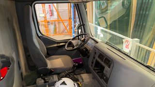Renault Trucks Midlum 270 dCi con grúa Palfinger