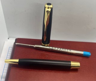 Bolígrafo Parker Sonnet - Negro/Dorado