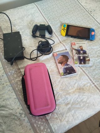 Nintendo Switch + 2 giochi FIFA e il crack