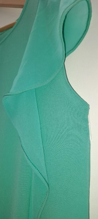 Blusa verde Inside volantes talla S