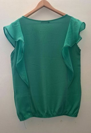 Blusa verde Inside volantes talla S