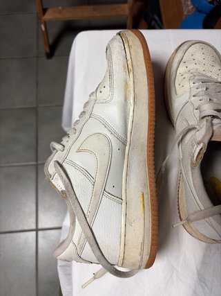 Nike Air Force 1 Blancas y Amarillas