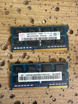 2x Hynix DDR3 4GB PC3-12800S Laptop Ram (Portatil)