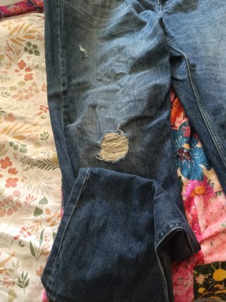 Vaqueros Kiabi rotos Talla 42