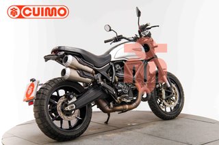 DUCATI SCRAMBLER 1100
