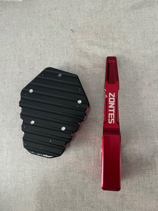 Soporte ZONTES moto rojo