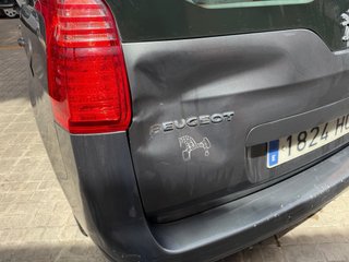 Peugeot 5008 2012