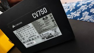 Fuente de alimentación Corsair CV750 750W Bronze