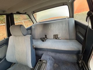 BMW E30 325i SOLO CAMBIO