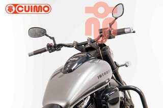 SUZUKI INTRUDER M800