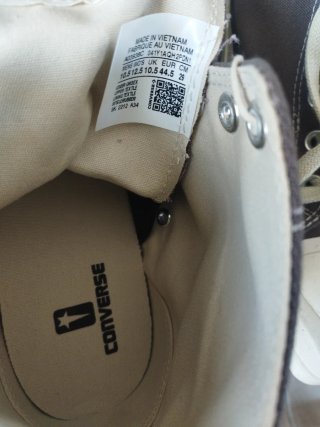 Converse x DRKSHDW TURBODRK Color marrón grisáceo