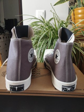 Converse x DRKSHDW TURBODRK Color marrón grisáceo