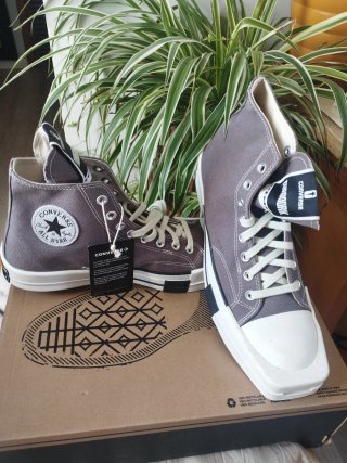 Converse x DRKSHDW TURBODRK Color marrón grisáceo