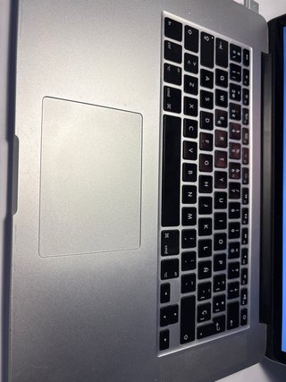 MacBook Pro 16” I7 16GB 512GB SSD