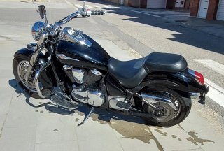Kawasaki VN900 Classic Negra