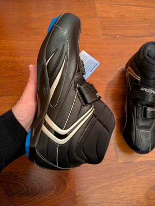 NUEVAS Zapatillas SPECIALIZED DEFROSTER talla 41.