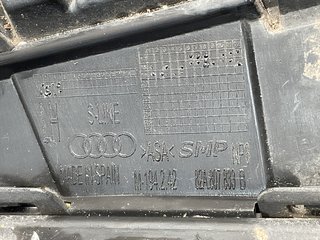 Embellecedor parachoques tra izq Audi A1 II 18-25