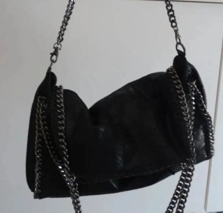 Bolso Piel Italiana Negro Cadena