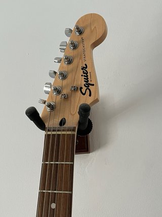 Guitarra Eléctrica Squier Sunburst