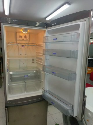 Nevera Whirlpool plateada 187/60cm A+ con garantía
