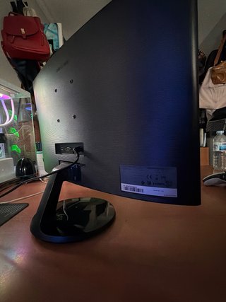 Monitor Samsung Curvo Negro