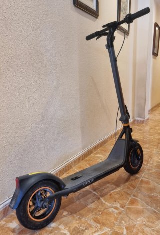 Patinete Cecotec Bongo D30 XL