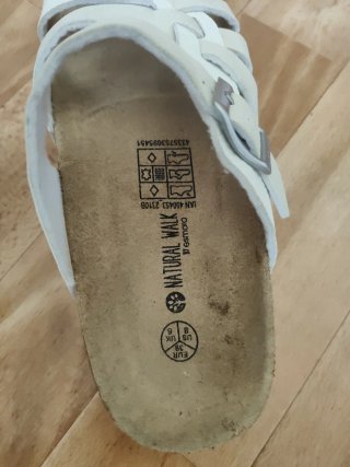 Sandalias de verano blancas