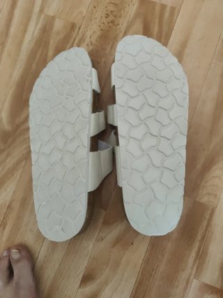 Sandalias de verano blancas