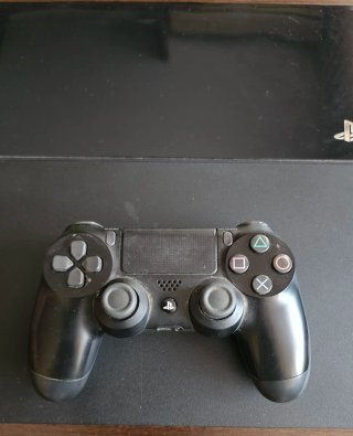 PS4 (PlayStation 4) Negra