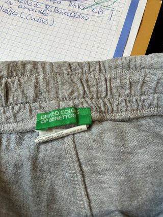 Pantalón chándal Benetton niño gris