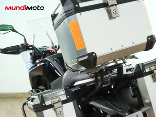 CFMOTO CF 650 MT ABS