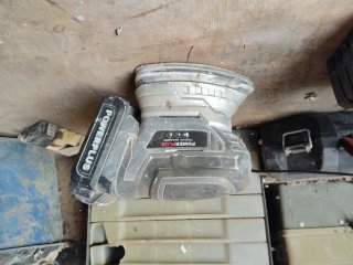 Lijadora con 2 Baterías y Cargador